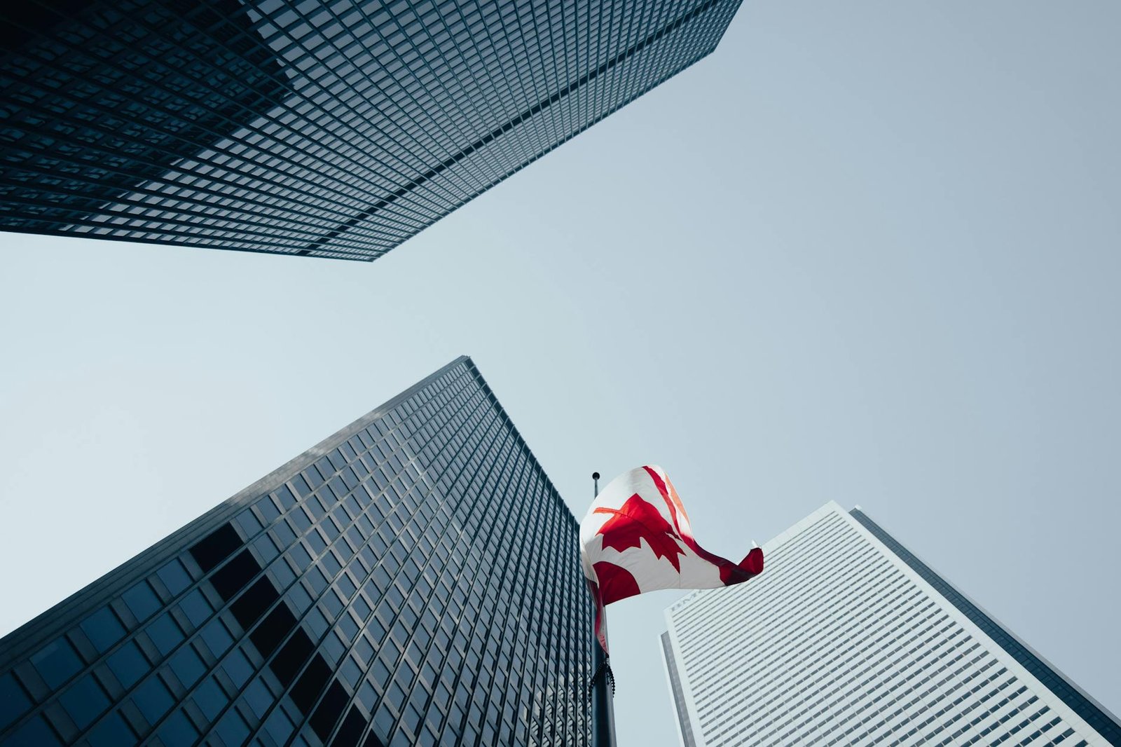 Annuities in Canada Explained (2026): When They’re Actually a Smart Buy