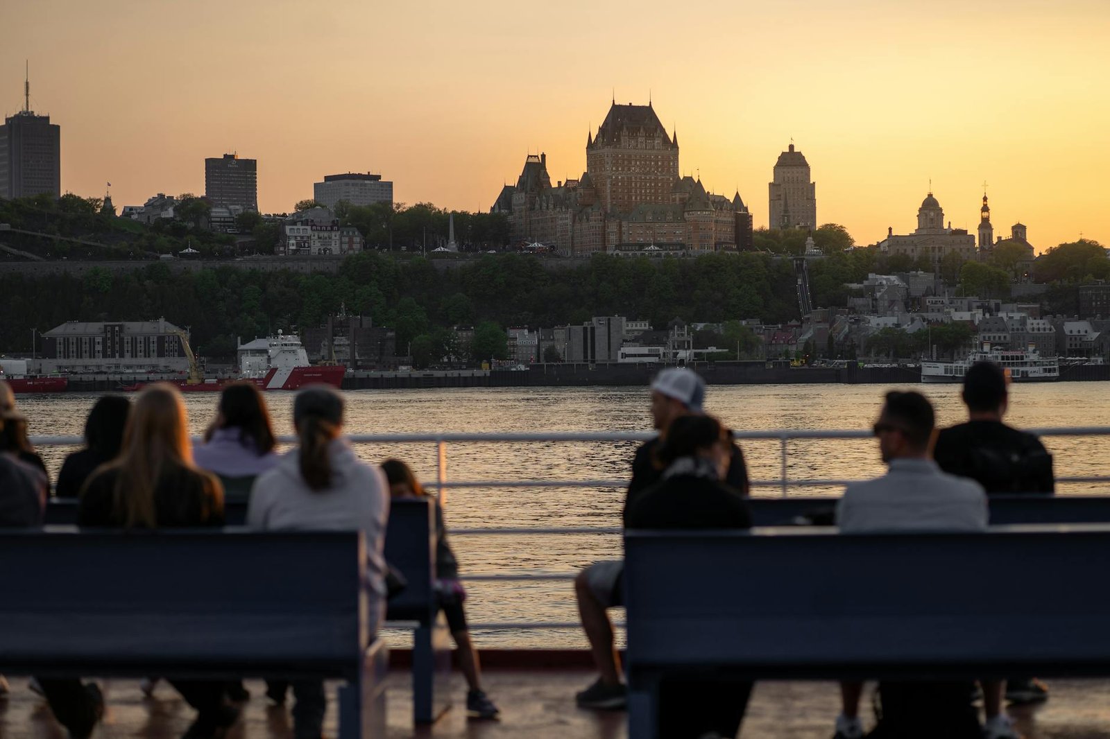 Bonds vs gics canada — illustrative photo for "Bonds vs GICs in Canada (2026): Which Fixed-Income Should You Pick?"