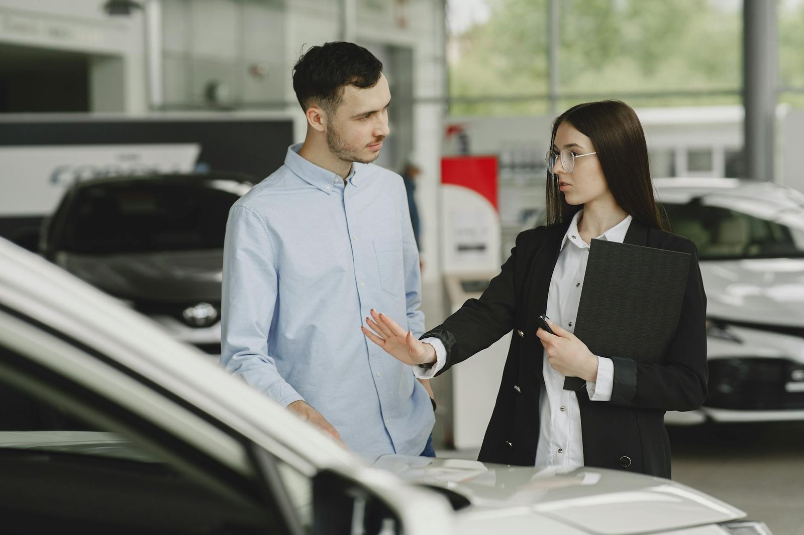 Buying a Car in Canada: The Complete Financial Guide (2026)
