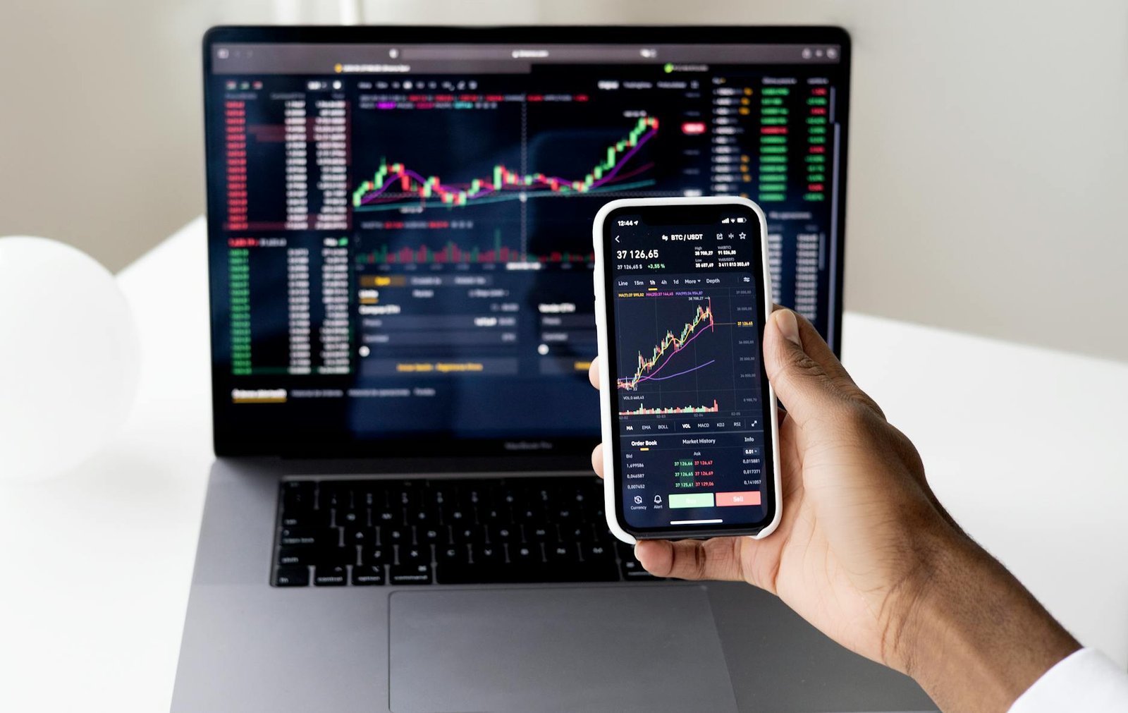Wealthsimple trade review — illustrative photo for "Wealthsimple Trade Review (2026): Free Trades, Real Limitations"