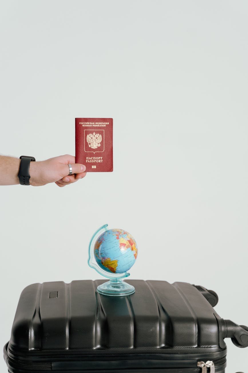 T1135 Foreign Property Reporting in Canada (2026): When You Must File